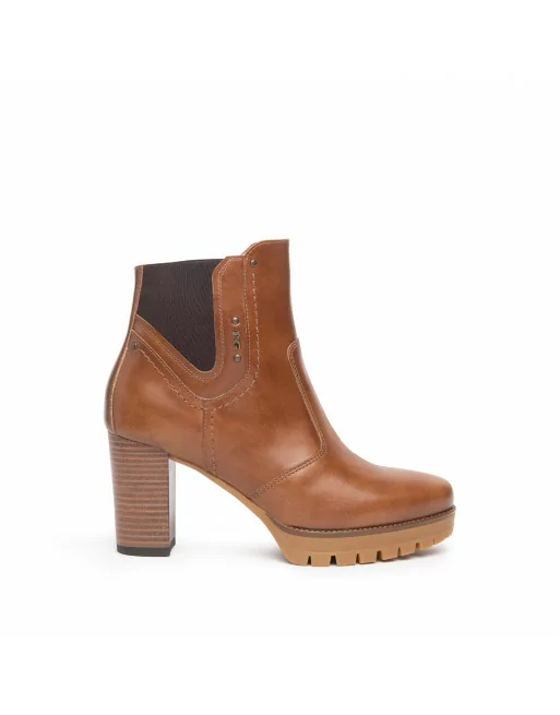 Stivaletti Donna NeroGiardini I308970D in Pelle Nero o Cuoio o T.Moro modello casual. Autunno Inverno 2023