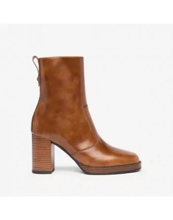 Stivaletti Donna NeroGiardini I205062D in Pelle Nero o Cuoio modello casual. Autunno Inverno 2023
