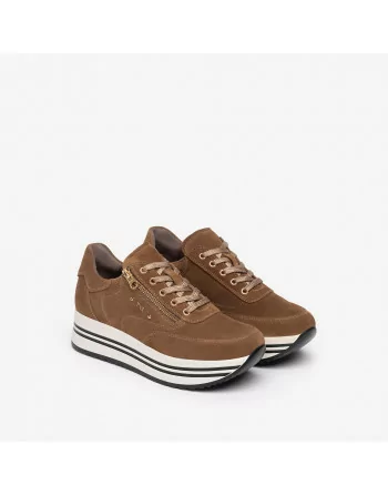 Sneakers Donna NeroGiardini I308382D in Camoscio Incanto o Malto modello casual. Autunno Inverno 2023