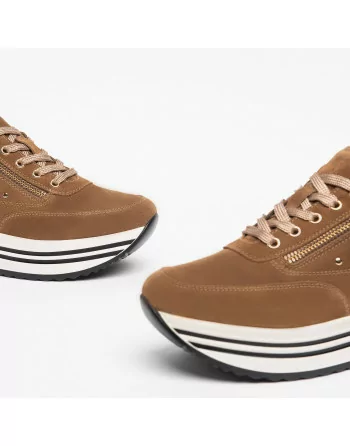 Sneakers Donna NeroGiardini I308382D in Camoscio Incanto o Malto modello casual. Autunno Inverno 2023