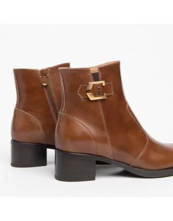 Stivaletti Donna NeroGiardini I308232D in Pelle Nero o Cuoio o T.Moro modello casual. Autunno Inverno 2023