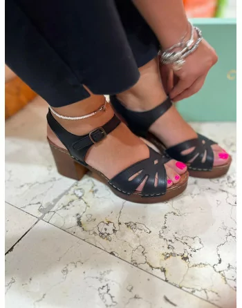 Sandalo Donna Cinzia Soft in Pelle PQ1145068 Cuoio o Nero
