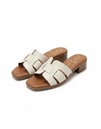 Sandali Donna Oh! My Sandals 5880 in Pelle Champagne o Hielo modello casual. Sandali casual