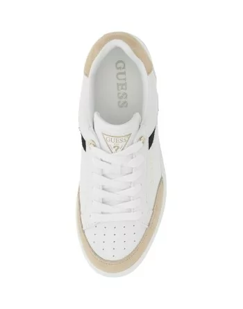 Dettaglio posteriore sneakers Guess Gilax3